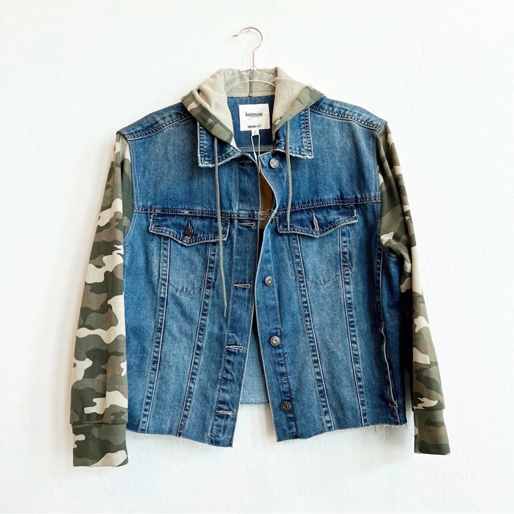 NWOT Kensie Vintage Luxe Hooded Jean Jacket